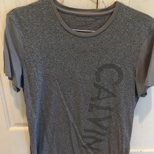 Calvin Klein T-shirt size medium